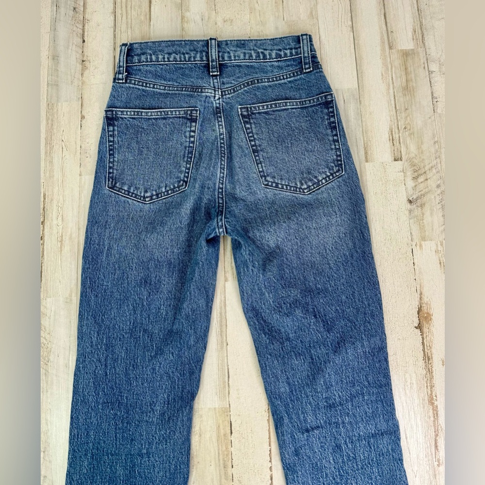 Gap Cheeky Straight Sky High Mid Rise Women Jeans - Size 24| 00R (26x25) - Picture 9 of 10